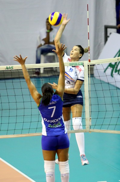 Mari Paraíba fez nove pontos na derrota para o Rio de Janeiro (Foto: Orlando Bento)