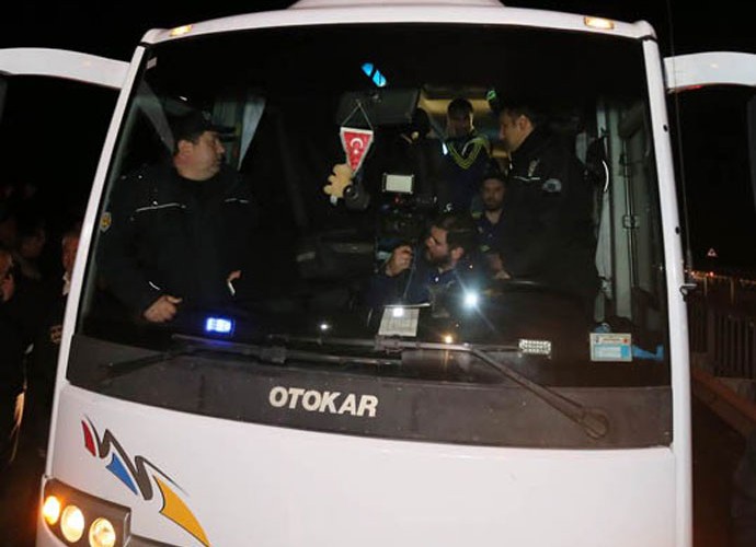 Ataque ônibus Fenerbahce (Foto: Divulgação / Site Oficial)