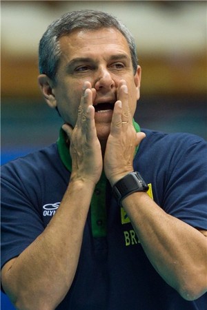 José Roberto Guimarães técnico Brasil x Canadá Mundial feminino de vôlei (Foto: Divulgação / FIVB)