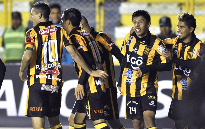 Diego Wayar, The Strongest X Universidad de Chile (Foto: Agência AFP)