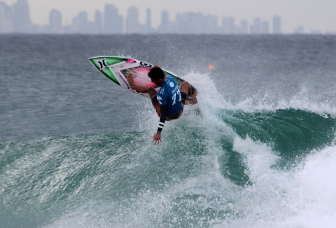 Filipe Toledo campeão da etapa de Gold Coast surfe (Foto: Luciana Pinciara/Motion Photos)