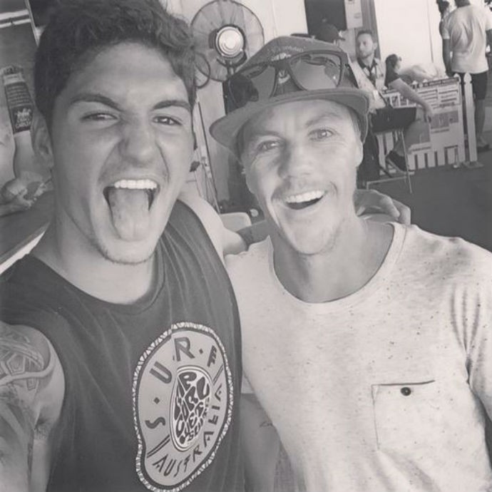 Gabriel Medina ao lado de Glenn Hall (Foto: Reprodução/Instagram)