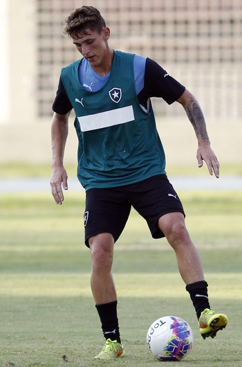 Dierson Botafogo treino (Foto: Vitor Silva / SSPress)