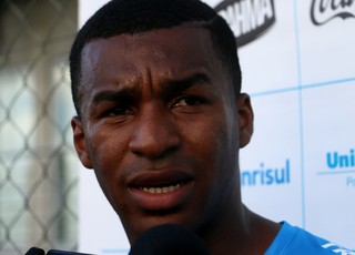 Erazo Grêmio entrevista (Foto: Eduardo Deconto/GloboEsporte.com)