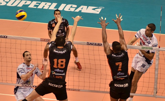 Vôlei Taubaté x Canoas Superliga Masculina (Foto: Jonas Barbetta/Tuddo Comunicação)