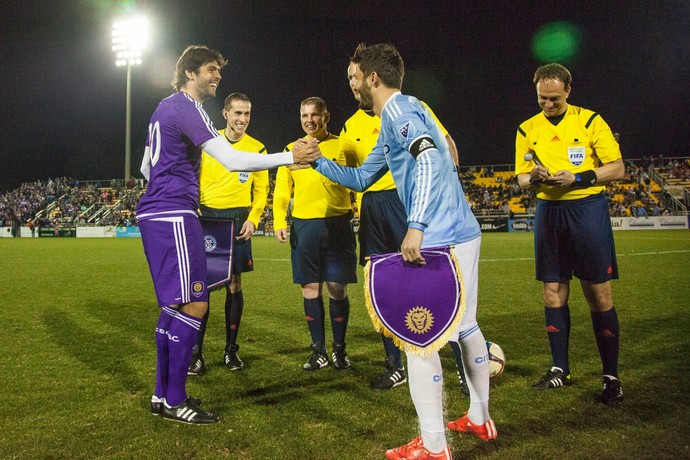 Kaká David Villa (Foto: Divulgação)