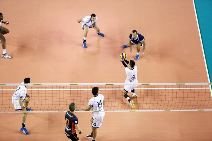 Minas x Canoas, pela Copa Brasil de vôlei (Foto: Orlando Bento / Minas Tênis)