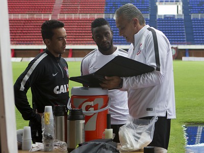 tite jadson mendoza corinthians  (Foto: Daniel Augusto Jr./Agência Corinthians)