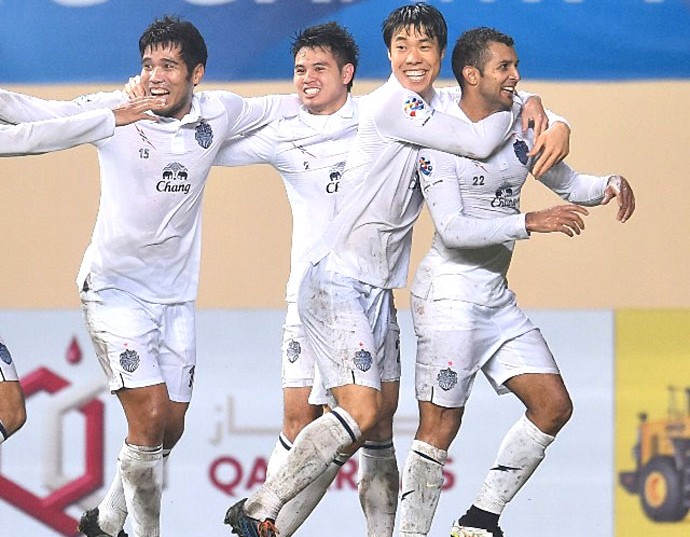 Gilberto Macena comemora gol do Buriram (Foto: Reprodução / Facebook Oficial do Buriram)