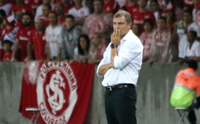 Diego Aguirre comanda o Inter contra a La U (Foto: Diego Guichard)