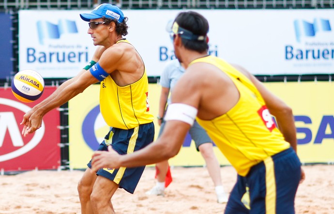 Emanuel e Ricardo (Foto: Divulgação/FIVB)