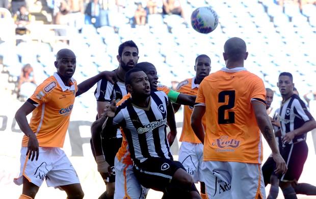 Botafogo X Nova Iguaçu (Foto: Cezar Loureiro / Agência O Globo)