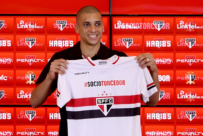 Dória São Paulo apresentação (Foto: Rubens Chiri/saopaulofc.net)