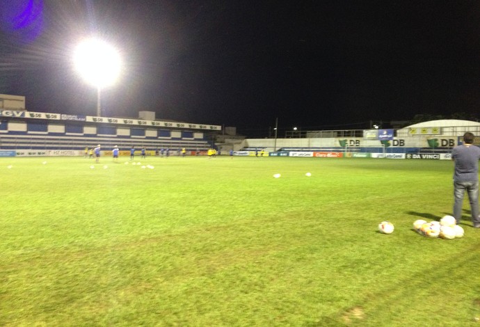 URT, treino (Foto: Gullit Castro)