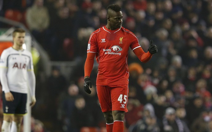 Balotelli Liverpool x Tottenham (Foto: Reuters)