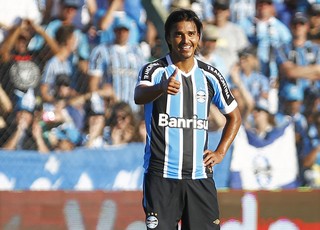 Marcelo Moreno comemora gol contra o Avenida (Foto: Lucas Uebel / Grêmio, DVG)