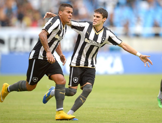 Thiago Carleto e Pimpão Botafogo x Bonsucesso (Foto: Alexandre Loureiro / Agência Estado)