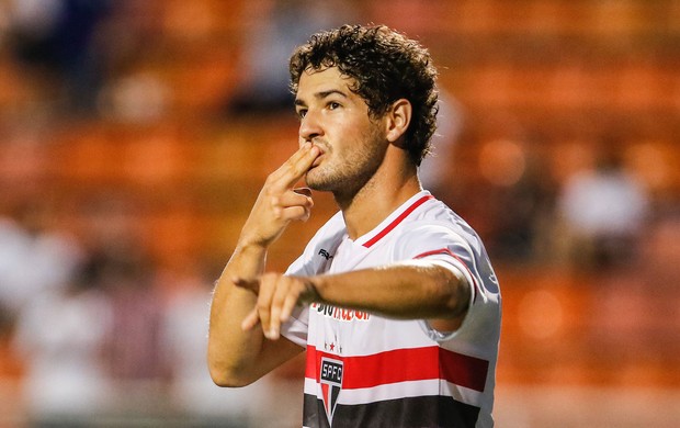 Alexandre Pato gol São Paulo x Capivariano (Foto: Thiago Bernardes / Ag. Estado)