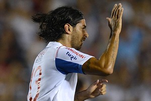 loco abreu nacional uruguai x barcelona (Foto: AFP)