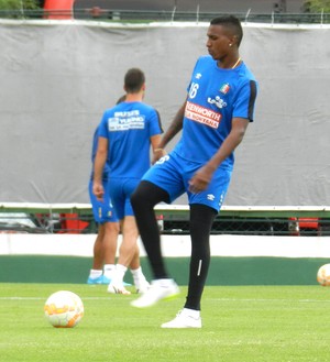 Treino do Once Caldas no CT do Palmeiras (Foto: Leonardo Lourenço)