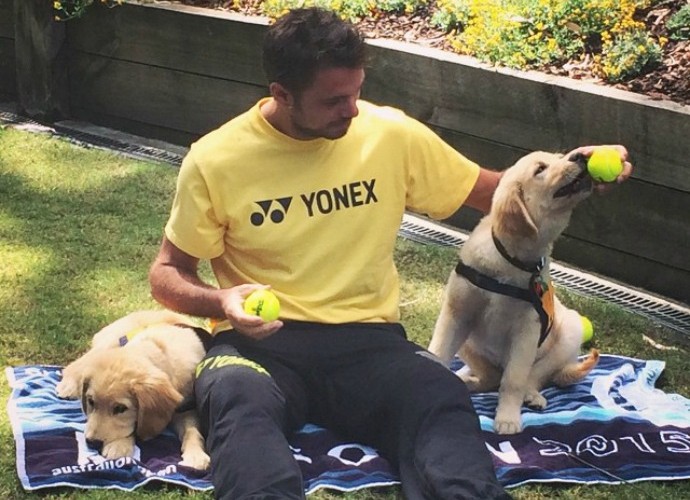 Wawrinka com cães-guias na Austrália (Foto: Reprodução / Instagram)