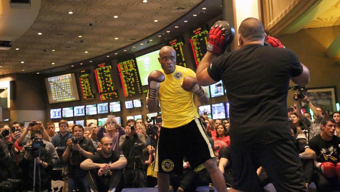 treino aberto Anderson Silva, spider (Foto: Evelyn Rodrigues)