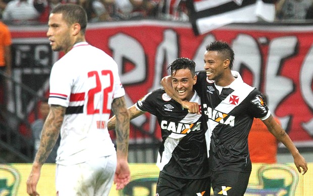 Comemoração do Vasco contra o São Paulo (Foto: Marcelo Sadio / Vasco.com.br)