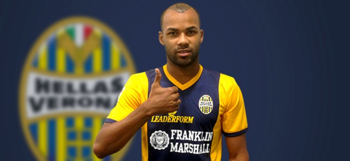 Fernandinho Hellas Verona (Foto: Reprodução / Site Oficial)