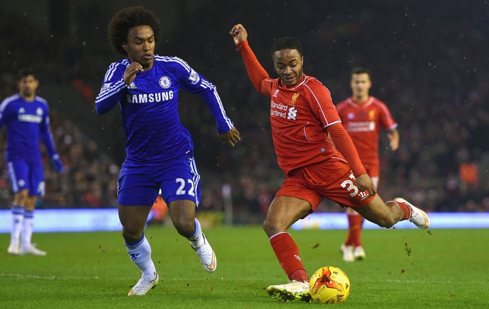 Liverpool x Chelsea - Willian e Sterling (Foto: Getty)