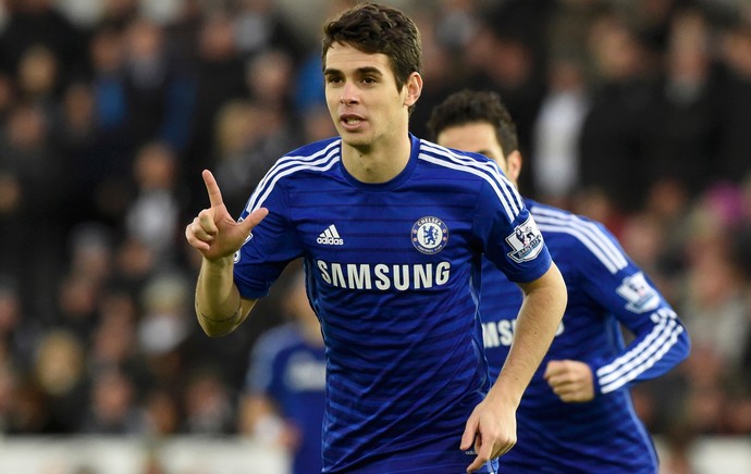 oscar chelsea x Swansea City (Foto: Reuters)