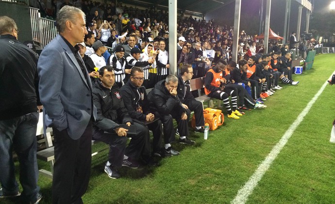 Corinthians x Colônia (Foto: Diego Ribeiro)