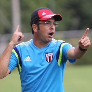 Rodrigo Fonseca, técnico do Botafogo-SP (Foto: Rogério Moroti / Agência Botafogo)