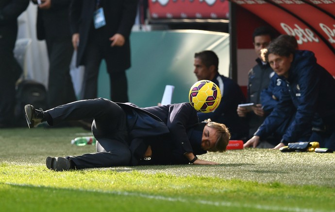 Roberto Mancini bolada Inter de Milão Genoa (Foto: Getty Images)