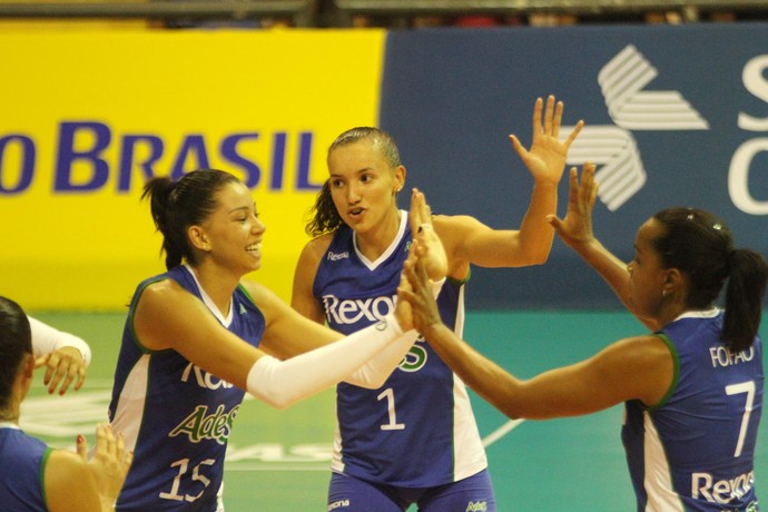 Aos 44 anos, a veterana Fofão foi um dos destaques da partida do Rio de Janeiro contra o São Caetano (Foto: Divulgação)