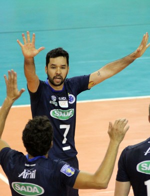 william cruzeiro x minas (Foto: Divulgação/CBV)