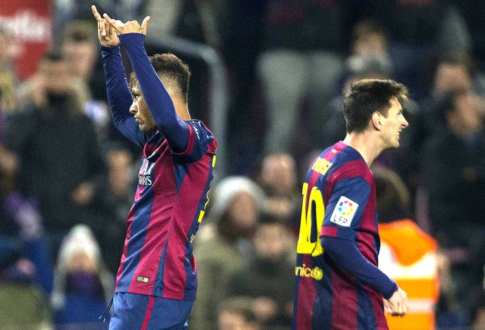 Neymar comemora gol do Barcelona contra Elche (Foto: Agência EFE)