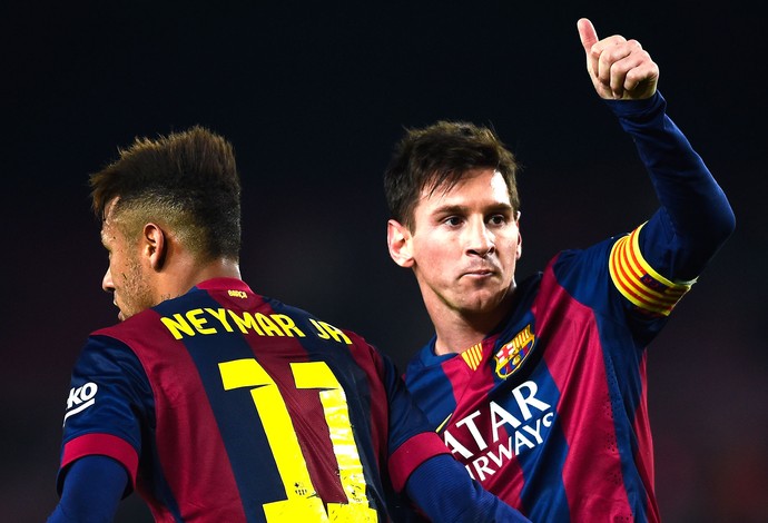 Messi e neymar comemora gol do Barcelona contra o Elche (Foto: Getty Images)