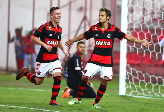 Douglas Baggio  comemora gol do Flamengo contra o Vilhena, Copinha (Foto: Marcos Bezerra / Agência estado)