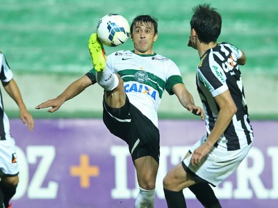 robinho coritiba x figueirense (Foto: Getty Images)