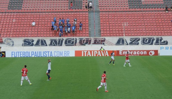 Internacional x torcida São Bento Sorocaba Copa São Paulo (Foto: Emilio Botta)