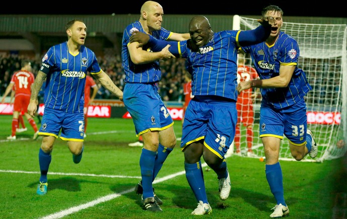 Akinfenwa AFC Wimbledon (Foto: Reuters)