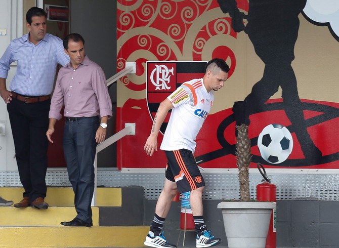 pará rodrigo caetano flamengo   (Foto: Alexandre Cassiano/O Globo)