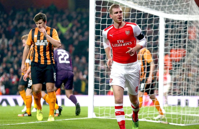 Mertesacker, Arsenal x Hull City (Foto: EFE)