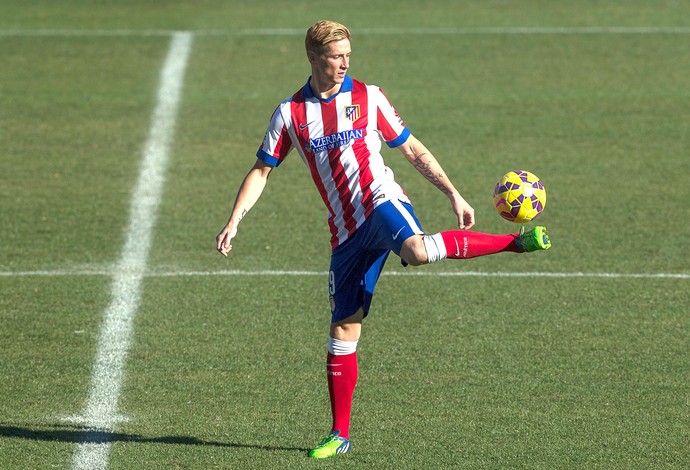 Fernando Torres apresentado no Atlético de Madrid (Foto: AP)