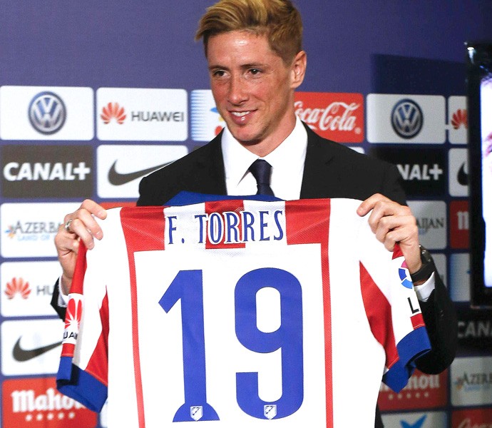 Fernando Torres apresentado no Atlético de Madrid (Foto: EFE)