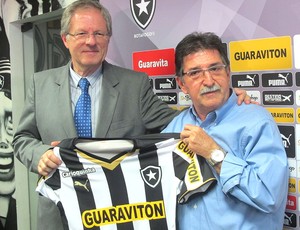 Carlos Eduardo e René Simões, Botafogo (Foto: Sofia Miranda)