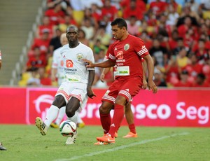 seedorf  diego souza Jogo das Estrelas   (Foto: André Durão)