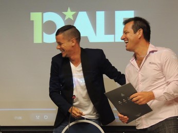 Dunga participou de entrevista sobre jogo beneficente com D'Alessandro em Porto Alegre (Foto: Tomás Hammes/GloboEsporte.com)