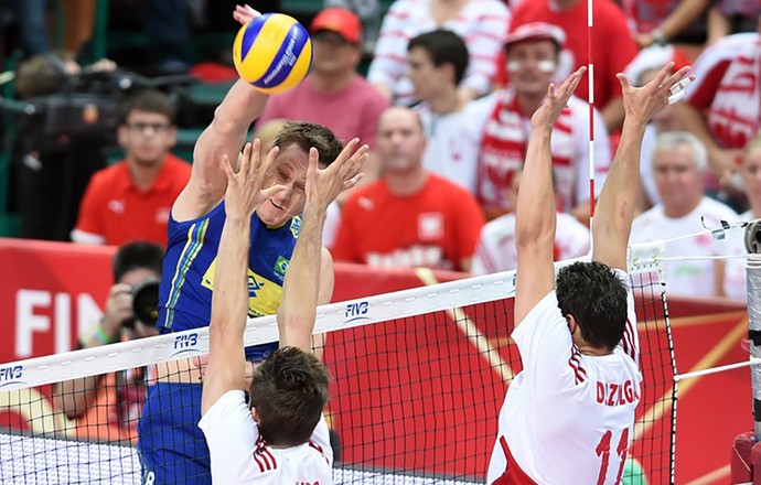 Murilo vôlei Brasil x Polônia (Foto: FIVB)