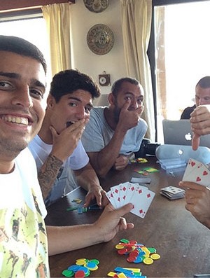 medina, neymar, cartas, poker (Foto: Instagram)